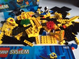 Review: Neptune Discovery Lab - LEGO Action and Adventure Themes